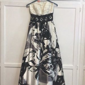 Strapless ruched floral black and white dress